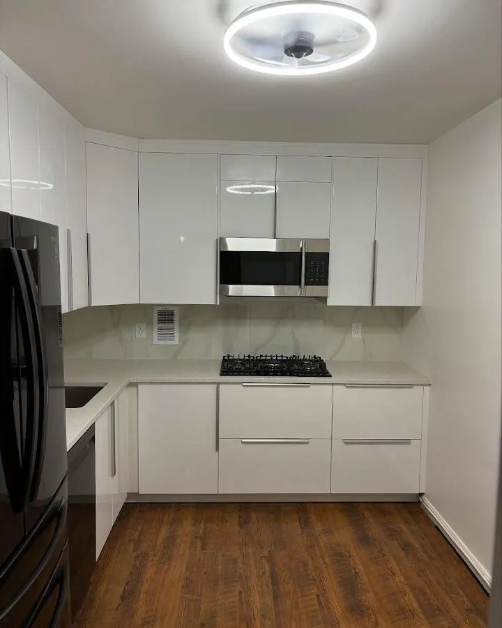 Renovated kitchen with quartz countertops in Oakwood